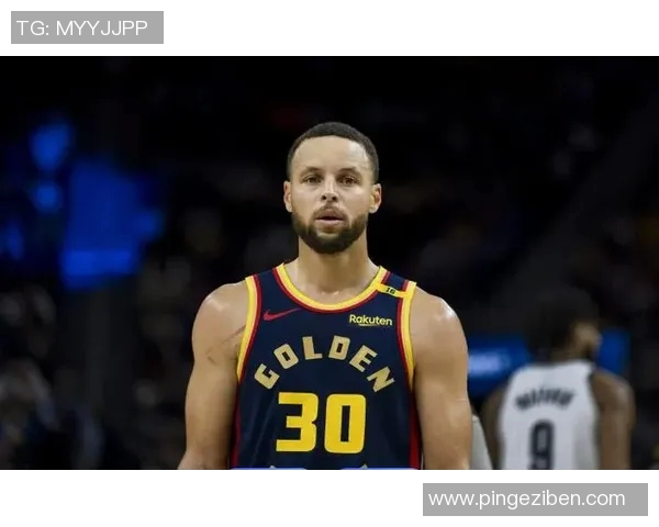 想起一些不好的回忆……库里迎着文班撤步三分 文班颇有些无奈啊